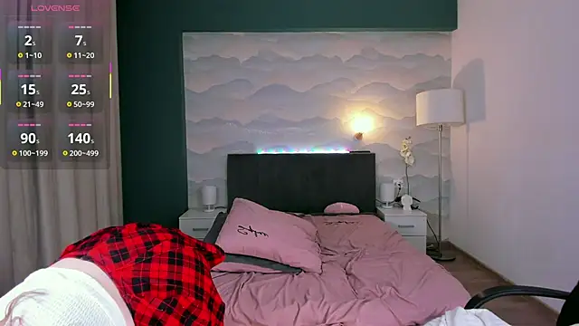 Tori cat online show from 11-22-25, 03:00