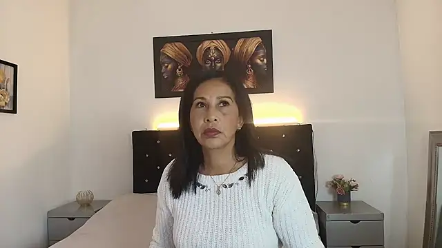 Snapshot of Shanon_mature chatting on 06-16-26, 07:27 Shanon mature online show from 06-16-26, 07:27