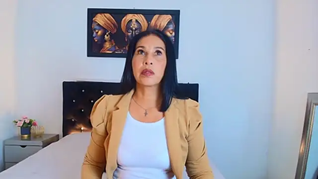 Snapshot of Shanon_mature chatting on 07-16-26, 07:09 Shanon mature online show from 07-16-26, 07:09