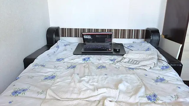 sweet-tinqerbell online show from 07-01-26, 09:33