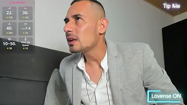Snapshot of jhonyalzate2 chatting on 05-21-26, 01:56 jhonyalzate2 online show from 05-21-26, 01:56
