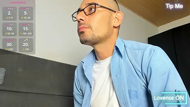 Snapshot of jhonyalzate2 chatting on 05-22-26, 02:19 jhonyalzate2 online show from 05-22-26, 02:19
