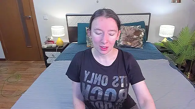 CatherineWalls online show from 06-09-26, 02:23