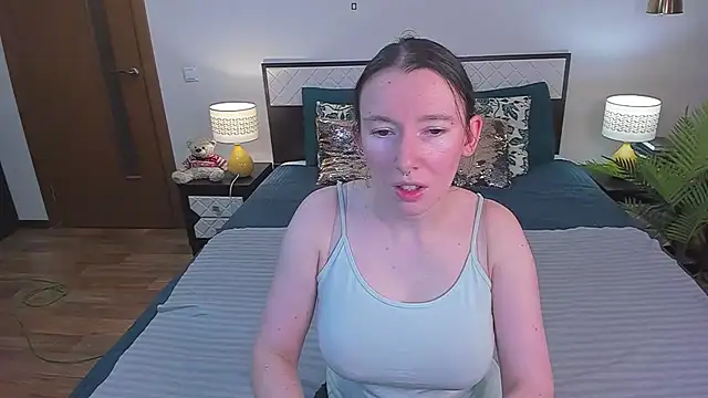 Snapshot of CatherineWalls chatting on 06-11-26, 03:04 CatherineWalls online show from 06-11-26, 03:04