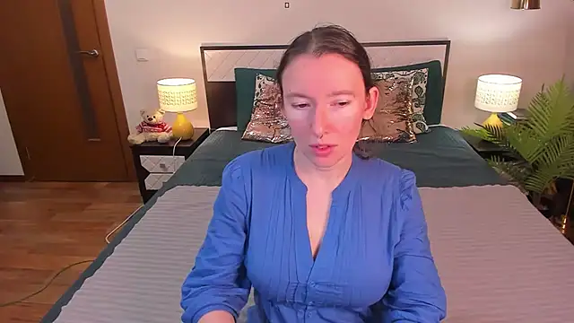 Snapshot of CatherineWalls chatting on 06-16-26, 02:03 CatherineWalls online show from 06-16-26, 02:03