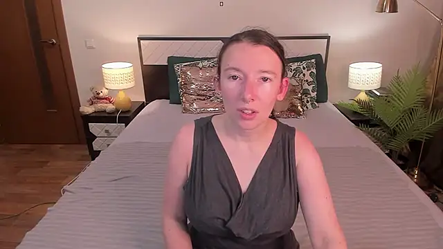 Snapshot of CatherineWalls chatting on 08-04-26, 02:26 CatherineWalls online show from 08-04-26, 02:26