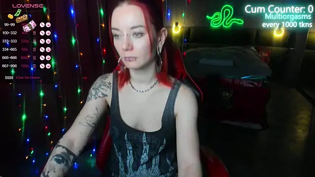 MaxPhoenixx online show from 02-21-25, 12:49