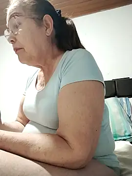 Vicky Rosse online show from 11-14-25, 08:29