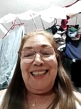 Vicky Rosse online show from 12-16-25, 09:20