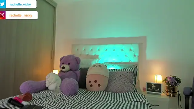 Snapshot of vicky_rachell chatting on 03-17-25, 02:01 vicky rachell online show from 03-17-25, 02:01