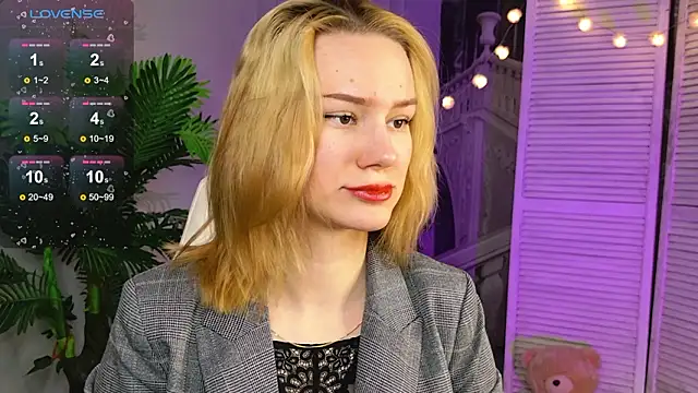 Ramona    online show from 02-08-26, 06:17