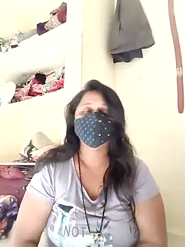 Indiantina online show from 11-15-25, 10:12