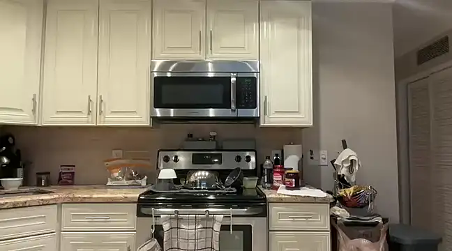 BigGuyMuscle online show from 03-02-25, 04:53