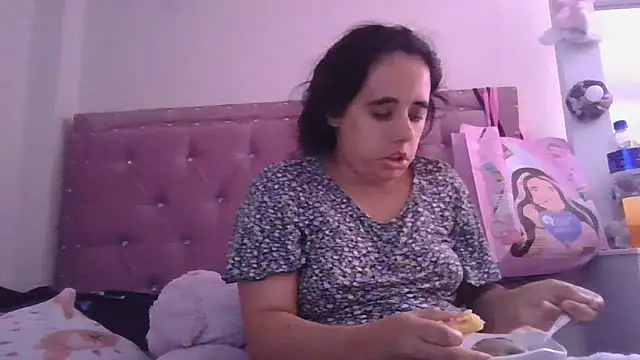 annarose19 online show from 04-18-26, 07:58