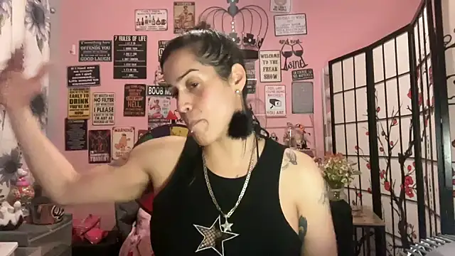 latinacubana online show from 02-01-25, 07:15