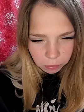 Zuli Kiska online show from 09-28-25, 11:04