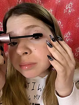 Zuli Kiska online show from 03-12-26, 08:31