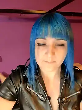 Snapshot of beauty-of-pain chatting on 10-14-25, 02:51 beauty-of-pain online show from 10-14-25, 02:51