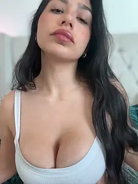 LoveLillyy online show from 03-20-25, 10:29