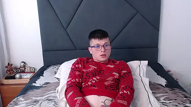 MathewCollin online show from 02-01-25, 04:33