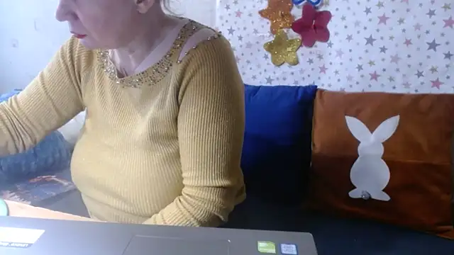 QueenLana online show from 04-09-26, 07:25