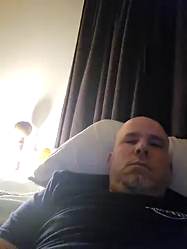 ke5eeo2 online show from 03-04-26, 01:33