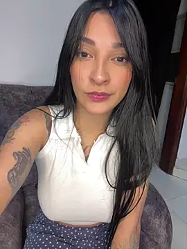 Snapshot of natalia-888 chatting on 01-05-25, 01:56 natalia-888 online show from 01-05-25, 01:56