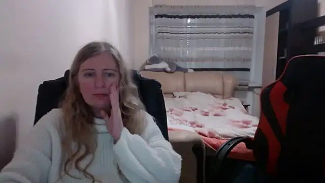 PeterAndJen online show from 03-06-25, 09:09