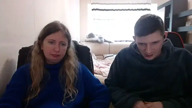 PeterAndJen online show from 03-14-25, 05:46