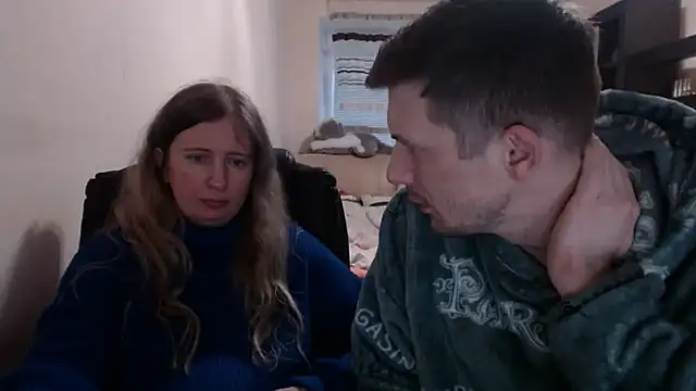 PeterAndJen online show from 03-19-25, 06:34