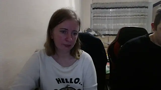 PeterAndJen online show from 10-07-25, 07:44