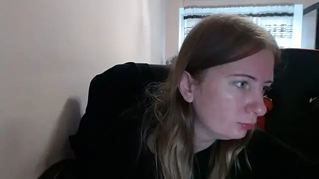 PeterAndJen online show from 10-09-25, 08:01