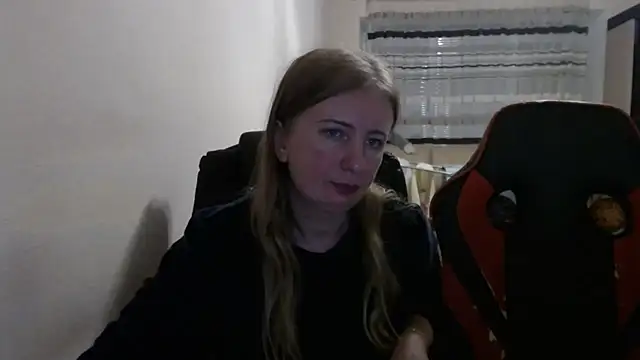 PeterAndJen online show from 10-28-25, 07:27