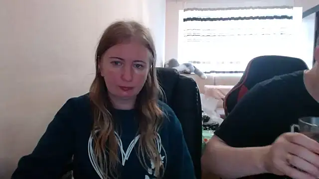 PeterAndJen online show from 11-03-25, 08:37