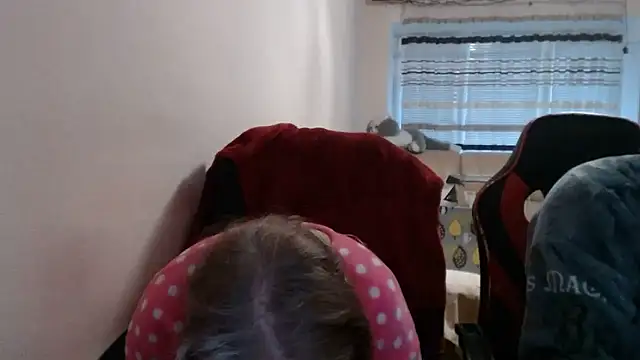 PeterAndJen online show from 01-07-26, 07:22