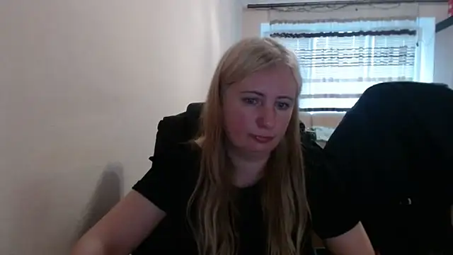 PeterAndJen online show from 05-22-26, 05:51