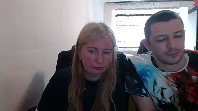 PeterAndJen online show from 06-03-26, 06:38