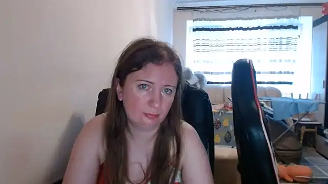 PeterAndJen online show from 07-05-26, 05:14
