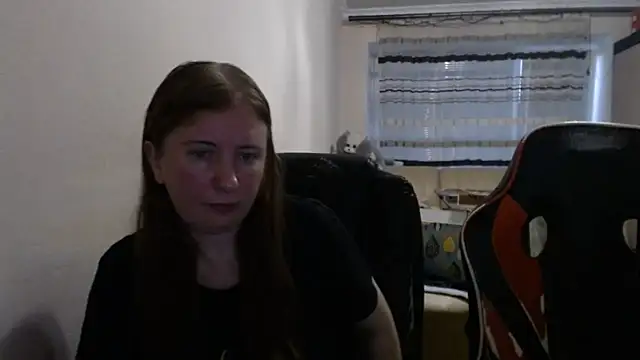 PeterAndJen online show from 07-28-26, 06:31