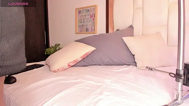 Snooky Clinton online show from 03-10-25, 10:13