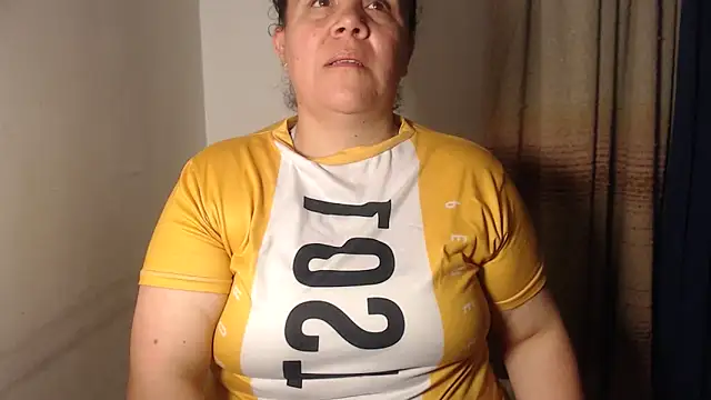 agathamiller01 online show from 04-14-26, 11:22