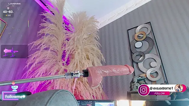 eva cuper online show from 03-10-25, 03:09