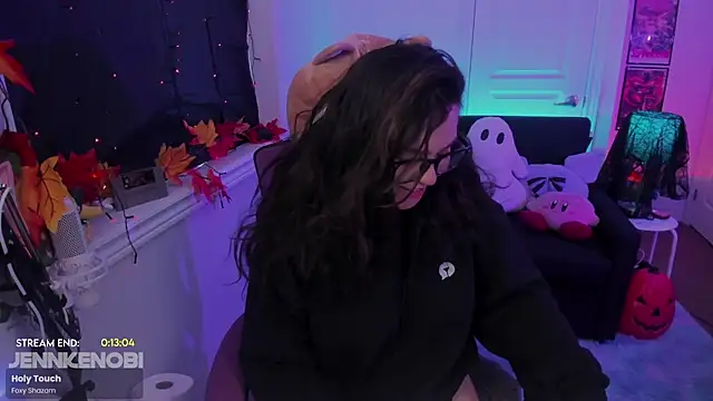 JennKenobi online show from 10-16-25, 02:40