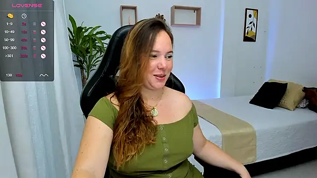 Snapshot of tamy_shine87 chatting on 12-02-24, 11:18 tamy shine87 online show from 12-02-24, 11:18