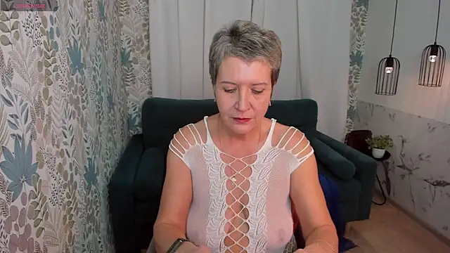 Snapshot of KathySunn chatting on 12-10-24, 05:11 KathySunn online show from 12-10-24, 05:11