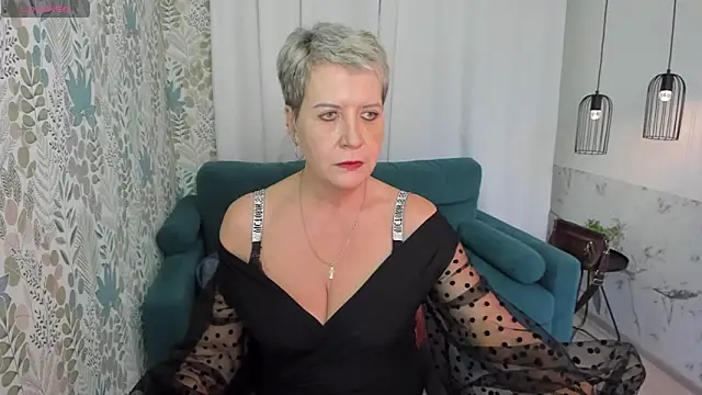Snapshot of KathySunn chatting on 12-22-24, 04:38 KathySunn online show from 12-22-24, 04:38
