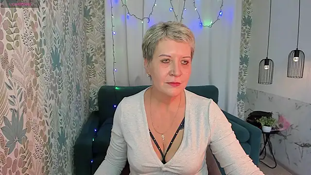 Snapshot of KathySunn chatting on 01-11-25, 01:11 KathySunn online show from 01-11-25, 01:11