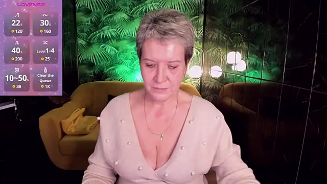 Snapshot of KathySunn chatting on 01-13-25, 01:28 KathySunn online show from 01-13-25, 01:28