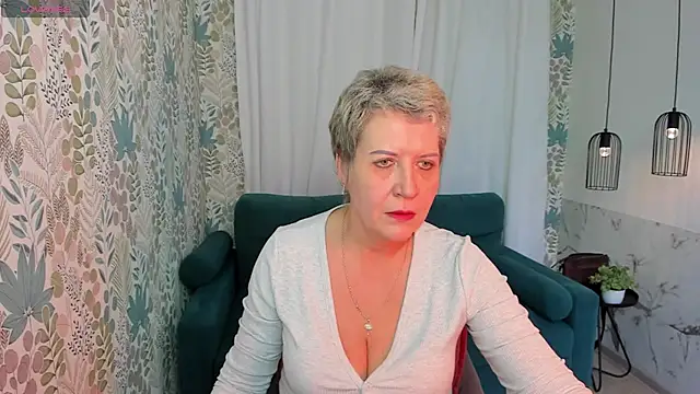 Snapshot of KathySunn chatting on 01-30-25, 01:31 KathySunn online show from 01-30-25, 01:31