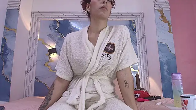 Snapshot of lorrayne_ chatting on 09-22-25, 12:07 lorrayne online show from 09-22-25, 12:07